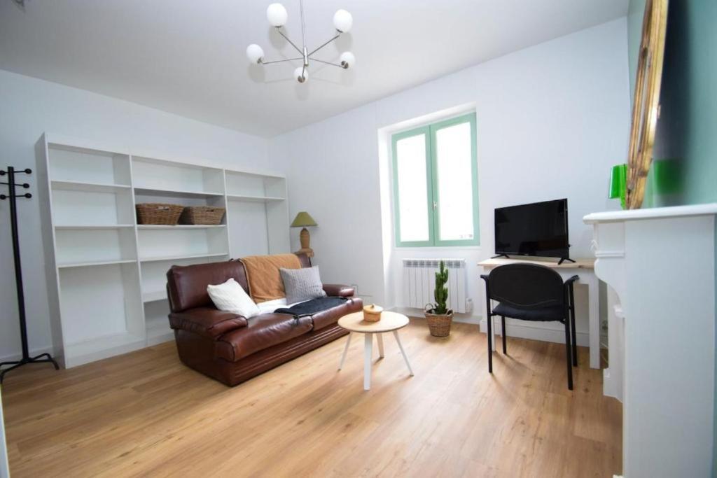 Appartement Entre Plage De L'Ecluse Et Place Du Marche Dinard Zewnętrze zdjęcie