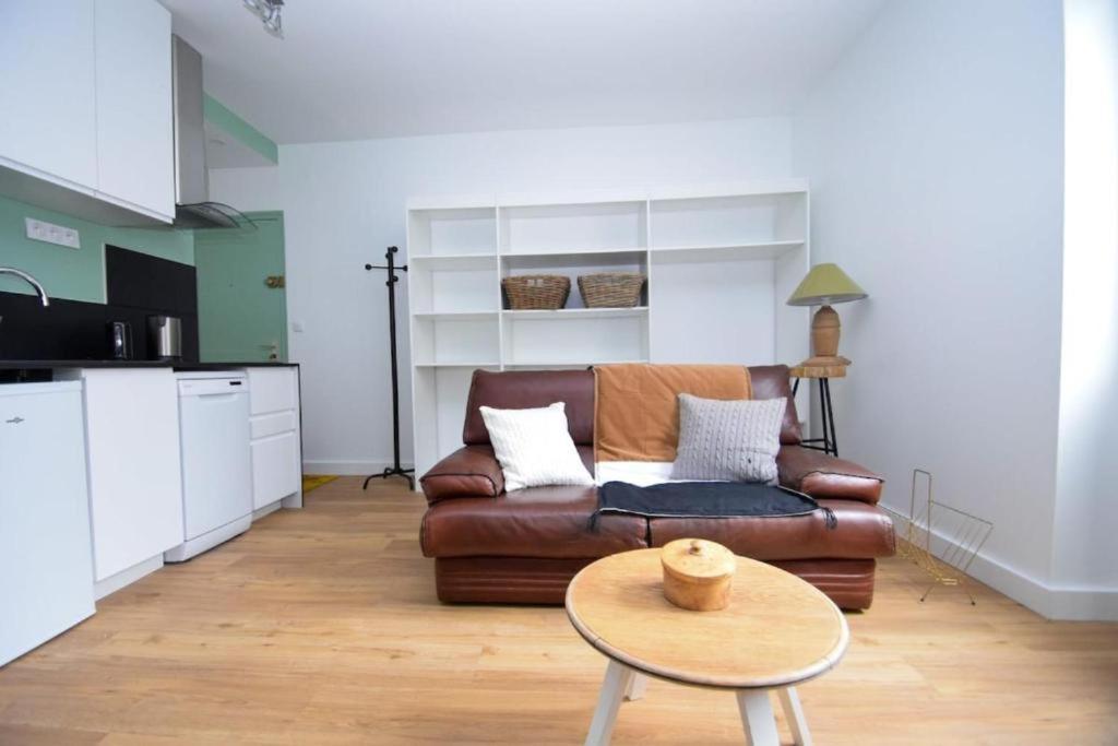 Appartement Entre Plage De L'Ecluse Et Place Du Marche Dinard Zewnętrze zdjęcie
