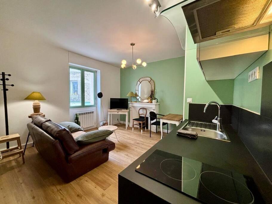 Appartement Entre Plage De L'Ecluse Et Place Du Marche Dinard Zewnętrze zdjęcie